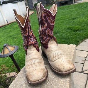 Ariat square toe cowboy boots